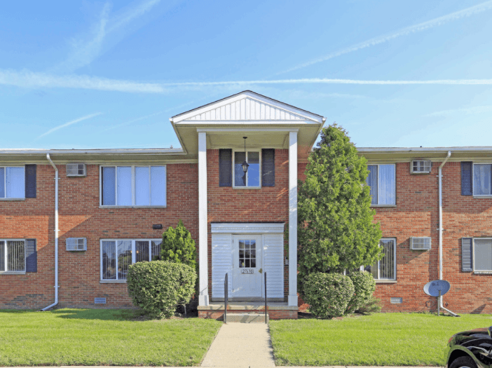 Stephenson House Apartments, 27700 Stephenson Highway, Madison Heights